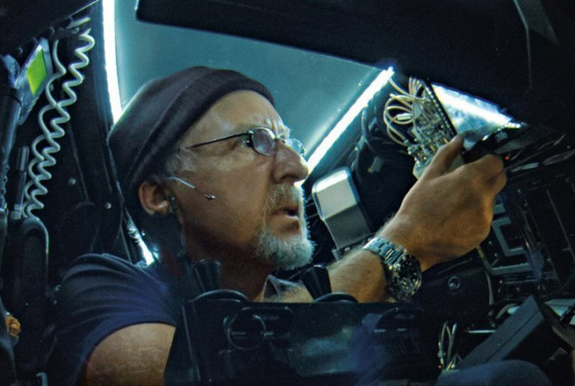 Джеймс Кемерон занурюється на дно Маріанської западини 